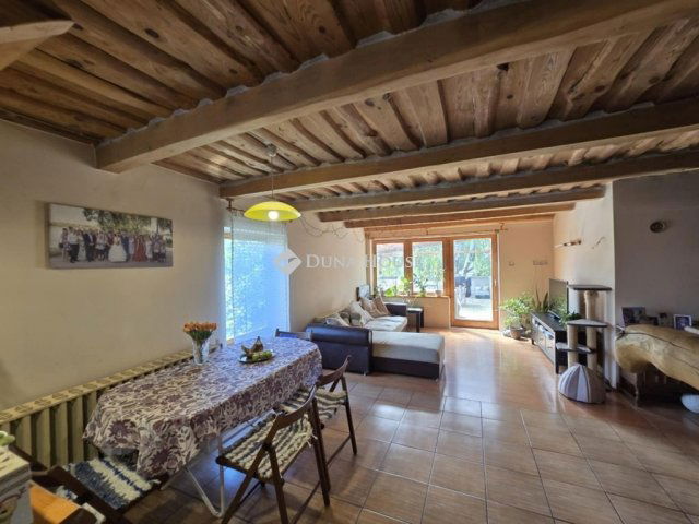 Eladó családi ház, Dabason 64.99 M Ft, 6 szobás