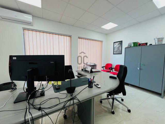 Kiadó iroda, Siófokon 800 E Ft / hó, 5 szobás