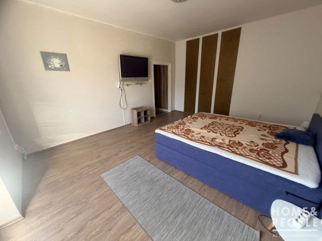 Eladó téglalakás, Szegeden 43 M Ft, 1 szobás