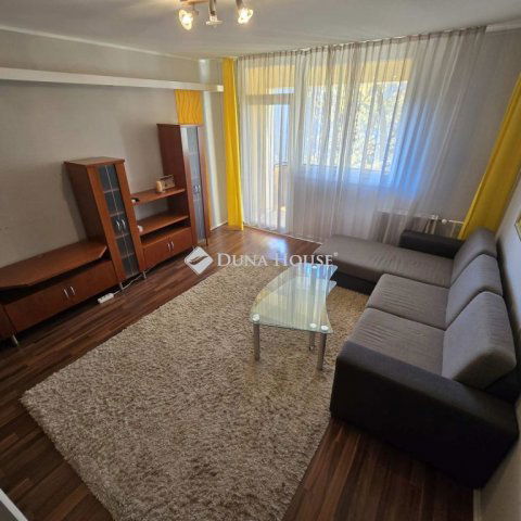 Kiadó panellakás, albérlet, Kecskeméten 180 E Ft / hó, 2 szobás