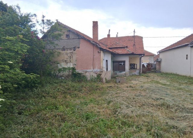 Eladó családi ház, Mezőcsáton 14.04 M Ft, 1+1 szobás