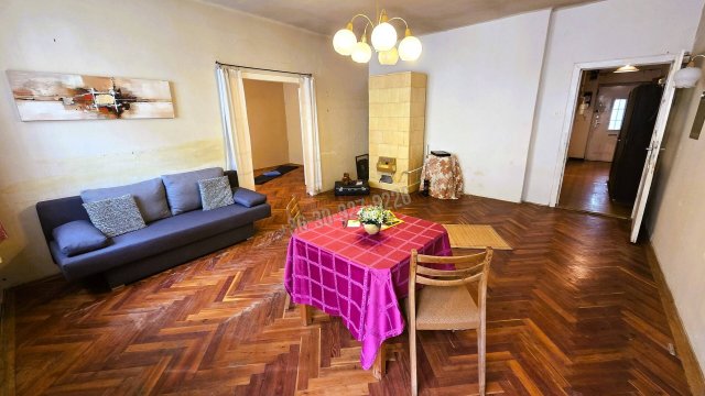 Eladó téglalakás, Győrött 48.8 M Ft, 2 szobás