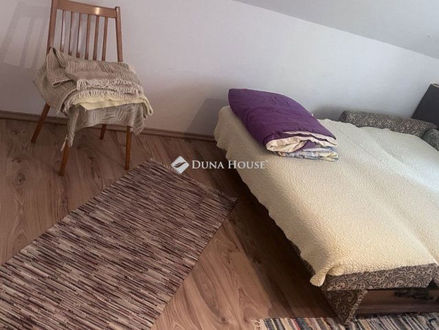 Eladó nyaraló, Tápiószentmártonon 40 M Ft, 3 szobás