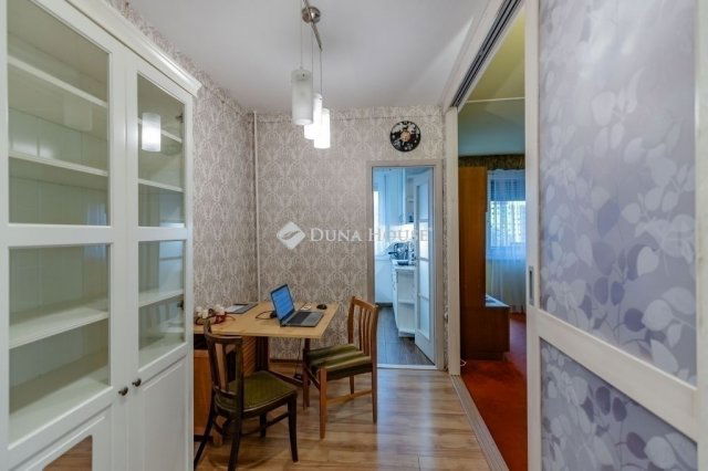 Eladó panellakás, Budapesten, XI. kerületben 96 M Ft, 4 szobás