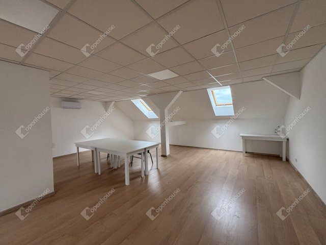 Kiadó iroda, Győrött 141 E Ft / hó, 1 szobás