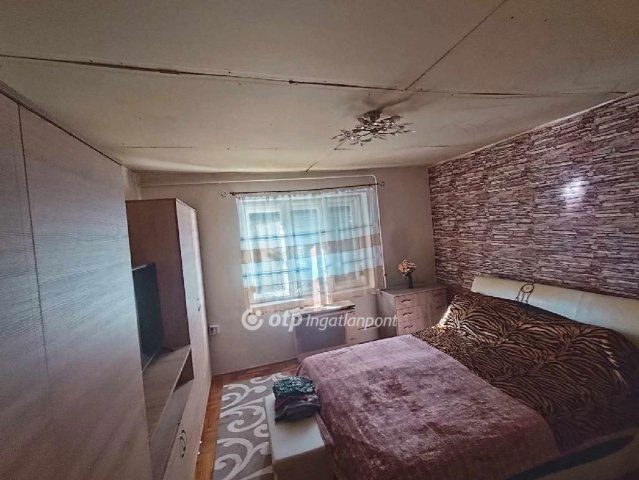 Eladó családi ház, Napkoron 22.8 M Ft, 3 szobás