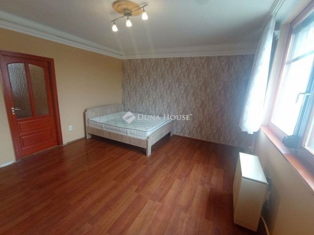 Eladó téglalakás, Kecskeméten 33.9 M Ft, 1 szobás