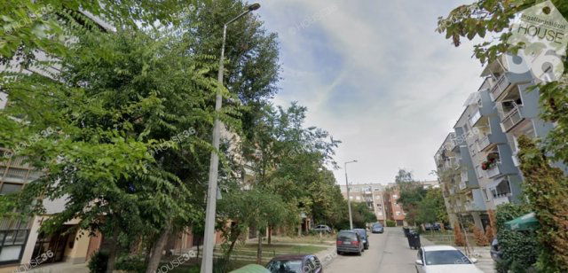 Eladó panellakás, Kecskeméten 43.1 M Ft, 3 szobás