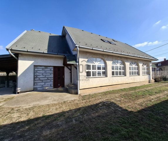 Eladó családi ház, Kistarcsán 95 M Ft, 6 szobás
