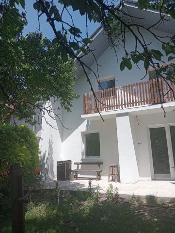 Eladó családi ház, Tökölön 98.5 M Ft, 7 szobás