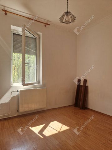 Eladó téglalakás, Komáromban 35.9 M Ft, 2 szobás