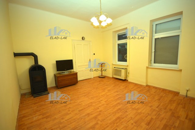 Eladó téglalakás, Szombathelyen, Kisfaludy Sándor utcában