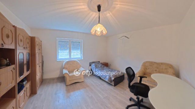 Eladó családi ház, Gelejen 33 M Ft, 1+2 szobás