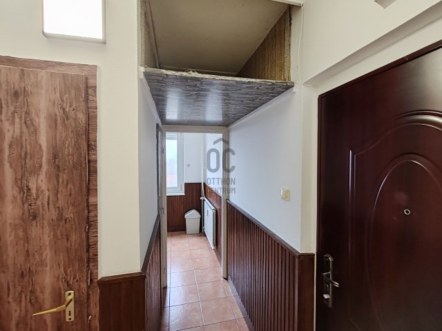 Eladó panellakás, Győrött 49.9 M Ft, 2 szobás
