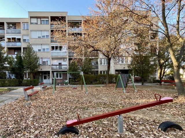 Eladó panellakás, Nagykátán 45 M Ft, 2+1 szobás