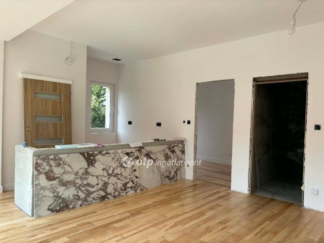 Eladó téglalakás, Budapesten, II. kerületben 147 M Ft, 3 szobás
