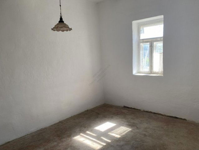 Eladó családi ház, Hódmezővásárhelyen 19.5 M Ft, 2 szobás