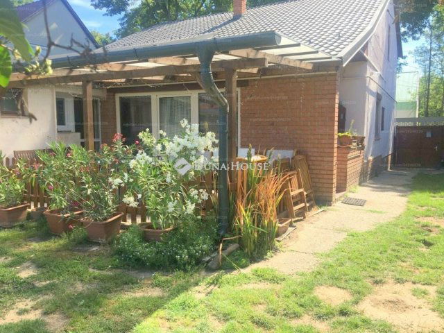 Eladó családi ház, Nyíregyházán 61.99 M Ft, 5 szobás