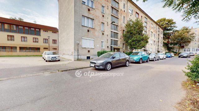 Eladó téglalakás, Miskolcon 31.5 M Ft, 2+1 szobás