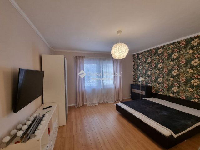 Eladó családi ház, Székesfehérvárott 94.9 M Ft, 5 szobás