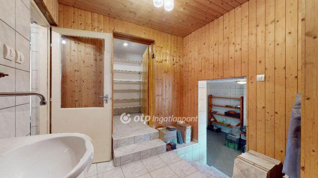 Eladó családi ház, Tarcalon 49.99 M Ft, 5+1 szobás