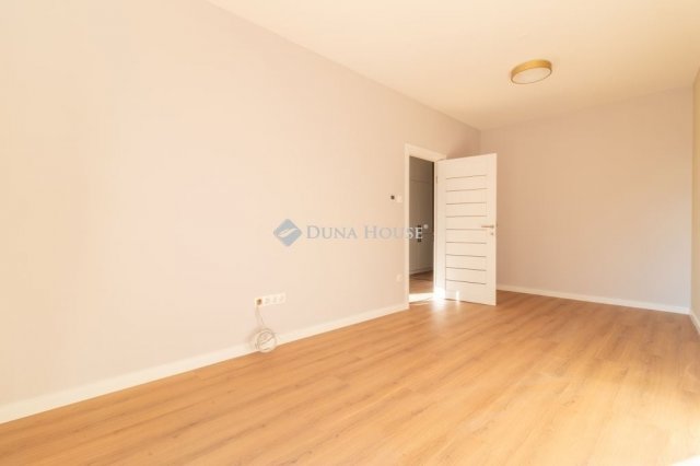 Eladó téglalakás, Budapesten, II. kerületben 134.8 M Ft