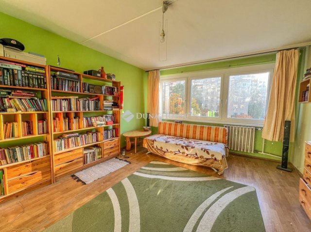 Eladó panellakás, Budapesten, XX. kerületben 61.9 M Ft, 3 szobás