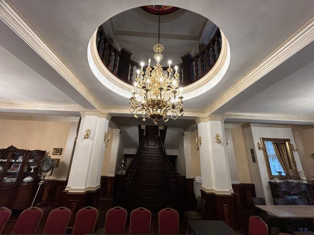 Eladó családi ház, Szombathelyen 723.519 M Ft, 8 szobás