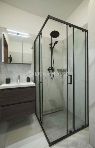 Eladó téglalakás, Budapesten, VIII. kerületben 46.625 M Ft