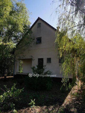 Eladó nyaraló, Cegléden 30 M Ft, 1 szobás / költözzbe.hu