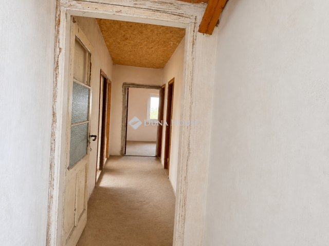 Eladó családi ház, Nagykőrösön 49.9 M Ft, 6 szobás