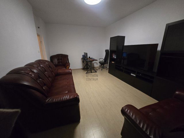 Eladó téglalakás, Budapesten, XIV. kerületben 51.2 M Ft