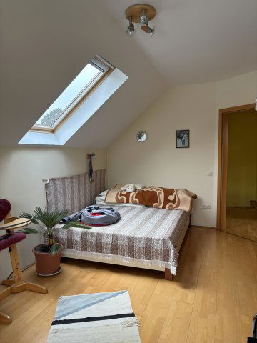 Eladó családi ház, Budapesten, III. kerületben 230 M Ft