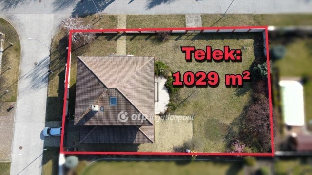 Eladó családi ház, Győrött 299 M Ft, 5 szobás