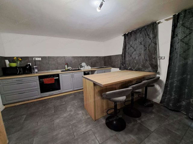 Eladó családi ház, Apagyon 35 M Ft, 4 szobás