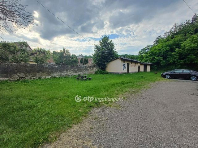 Eladó családi ház, Sirokban 29 M Ft, 3 szobás