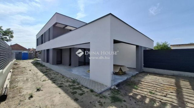 Eladó ikerház, Budapesten, XXI. kerületben 179.9 M Ft, 4 szobás