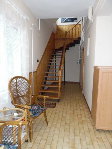 Eladó családi ház, Zalaegerszegen 76.9 M Ft, 6+2 szobás