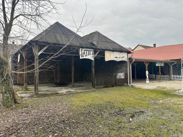 Eladó üzlethelyiség, Balatonmáriafürdőn 23 M Ft, 1 szobás