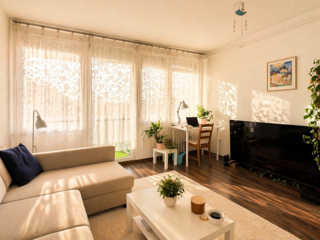 Eladó panellakás, Gödöllőn 64.444 M Ft, 2 szobás