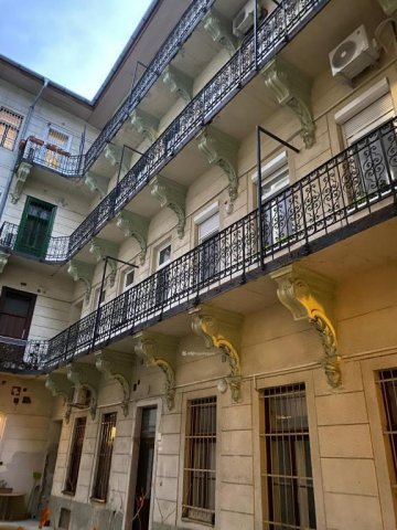 Eladó téglalakás, Budapesten, VII. kerületben 48.9 M Ft