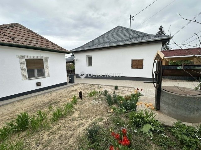 Eladó családi ház, Maglódon 75.9 M Ft, 3 szobás