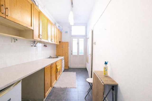 Eladó téglalakás, Budapesten, II. kerületben 65.9 M Ft, 1 szobás