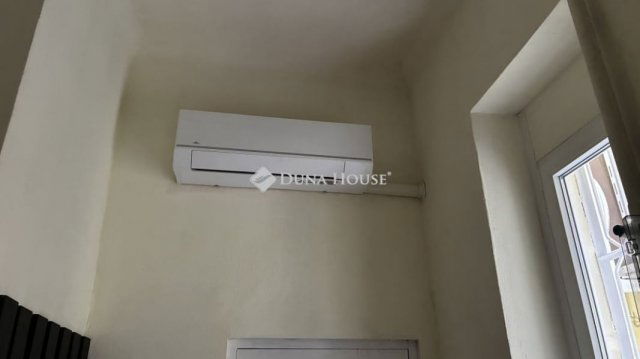 Eladó téglalakás, Budapesten, VIII. kerületben 45 M Ft, 2 szobás