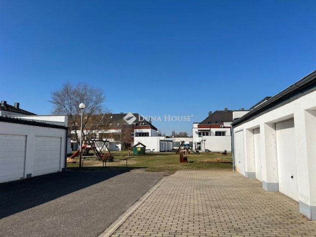 Eladó ipari ingatlan, Nyíregyházán 12 M Ft