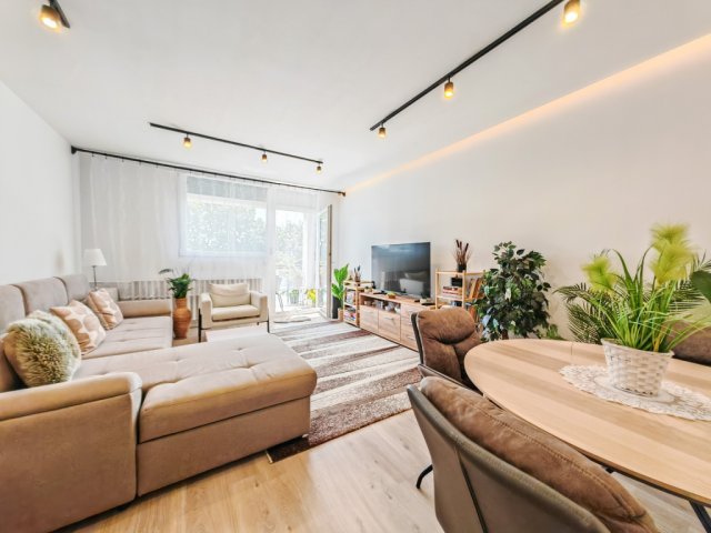 Eladó panellakás, Gödöllőn 69.9 M Ft, 2 szobás