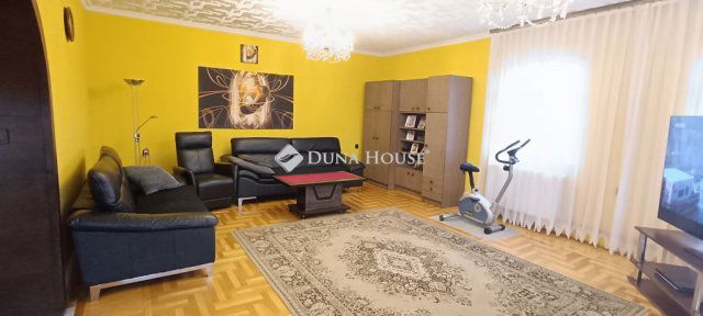 Eladó családi ház, Budaörsön 395 M Ft, 6 szobás