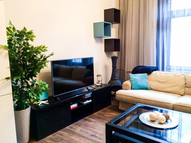 Kiadó téglalakás, albérlet, V. kerületben, Petőfi Sándor utcában