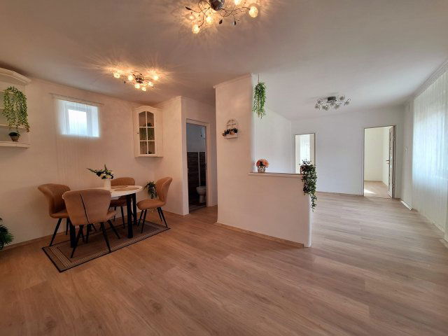 Eladó családi ház, Sümegen 49 M Ft, 1+2 szobás