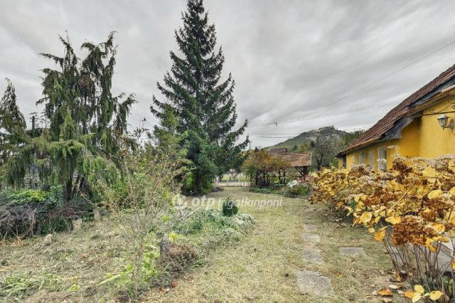 Eladó családi ház, Sirokban 29.9 M Ft, 3 szobás